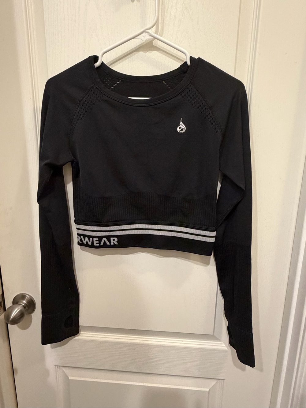 Ryderwear Black Long-Sleeve Cropped Athletic Top with White Logo Stripe